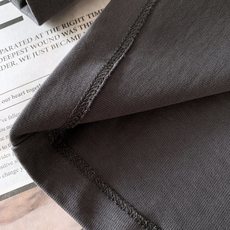  ARCTERYX 始祖鸟 经典骨架子logo 素描刺绣圆领长袖T恤 打底衫微宽松版型 采用300G高  ARCTERYX 始祖鸟 经典骨架子logo 素描刺绣圆领长袖T恤 打底衫微宽松版型 采用300G高