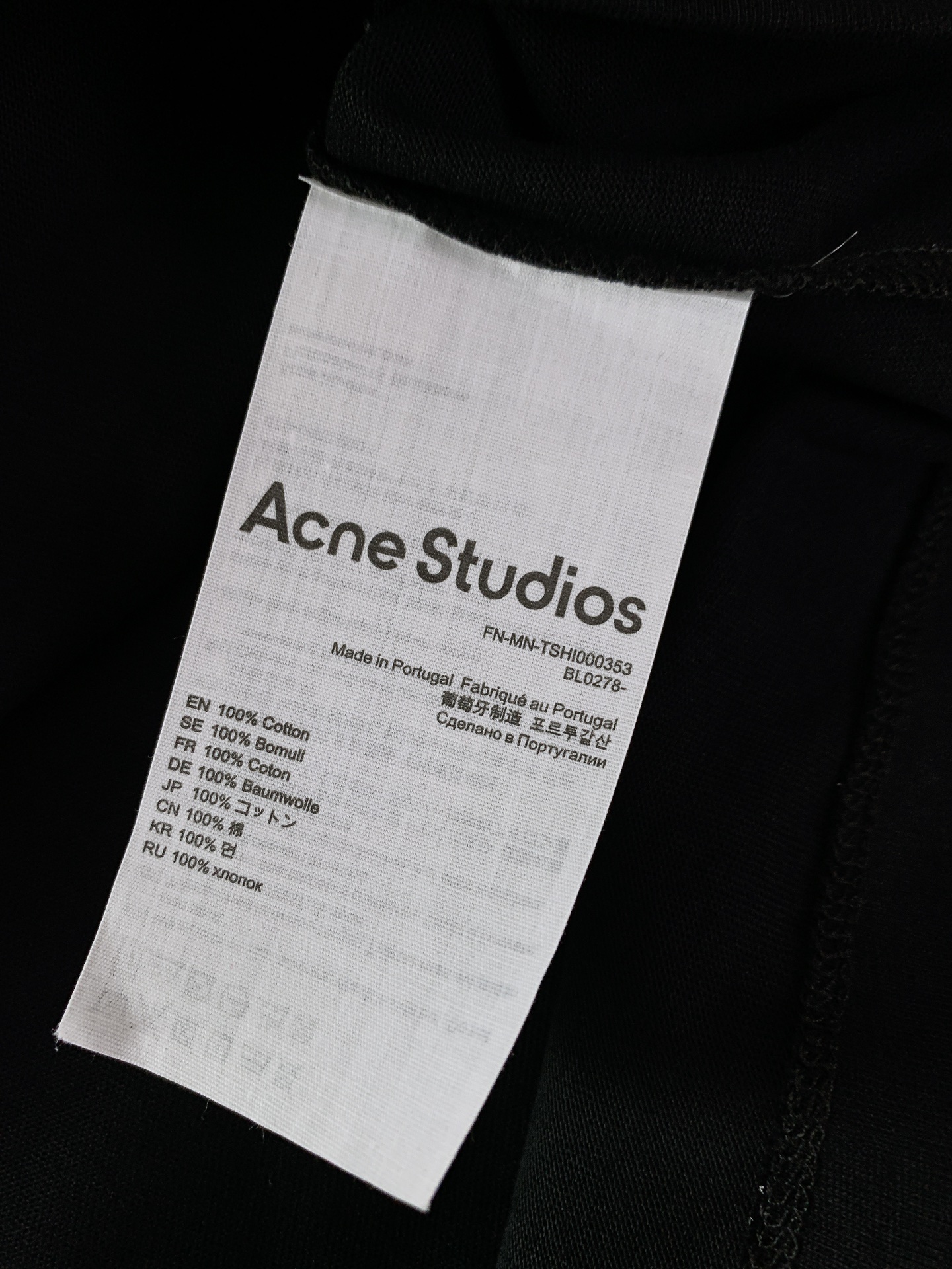 AcneStudios 艾克妮 1996系列 纯棉字母印花长袖T恤打底衫 男女同款采用100%纯棉高克重