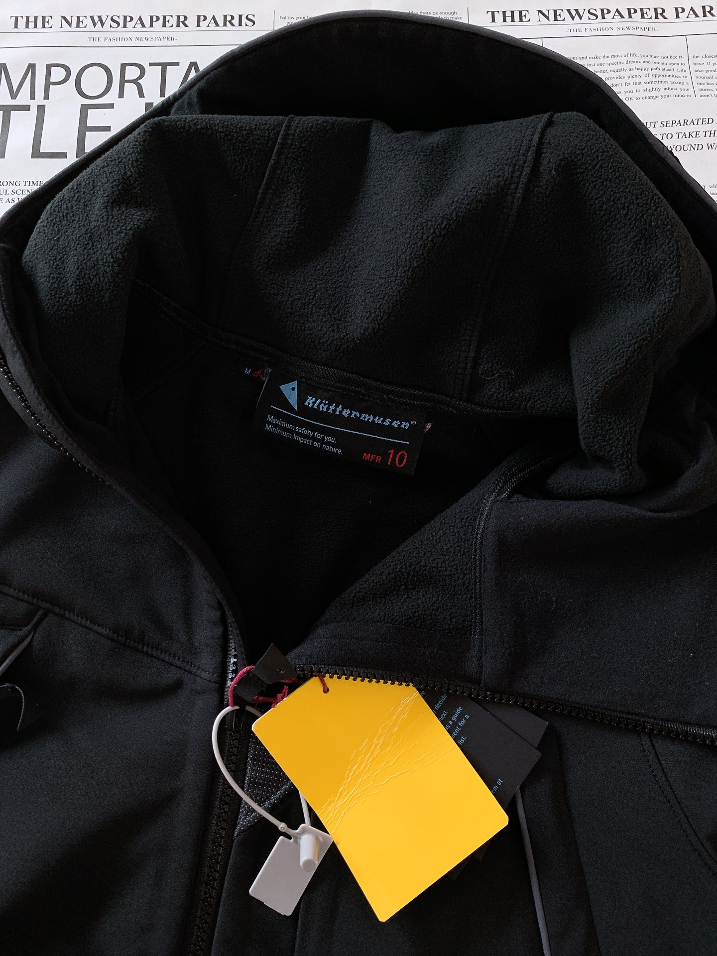 ￼ Klattermusen攀山鼠秋冬菲尔纳男女户外滑雪防风雪软壳外套47% 巴斯夫生物基再生聚酰胺纤维