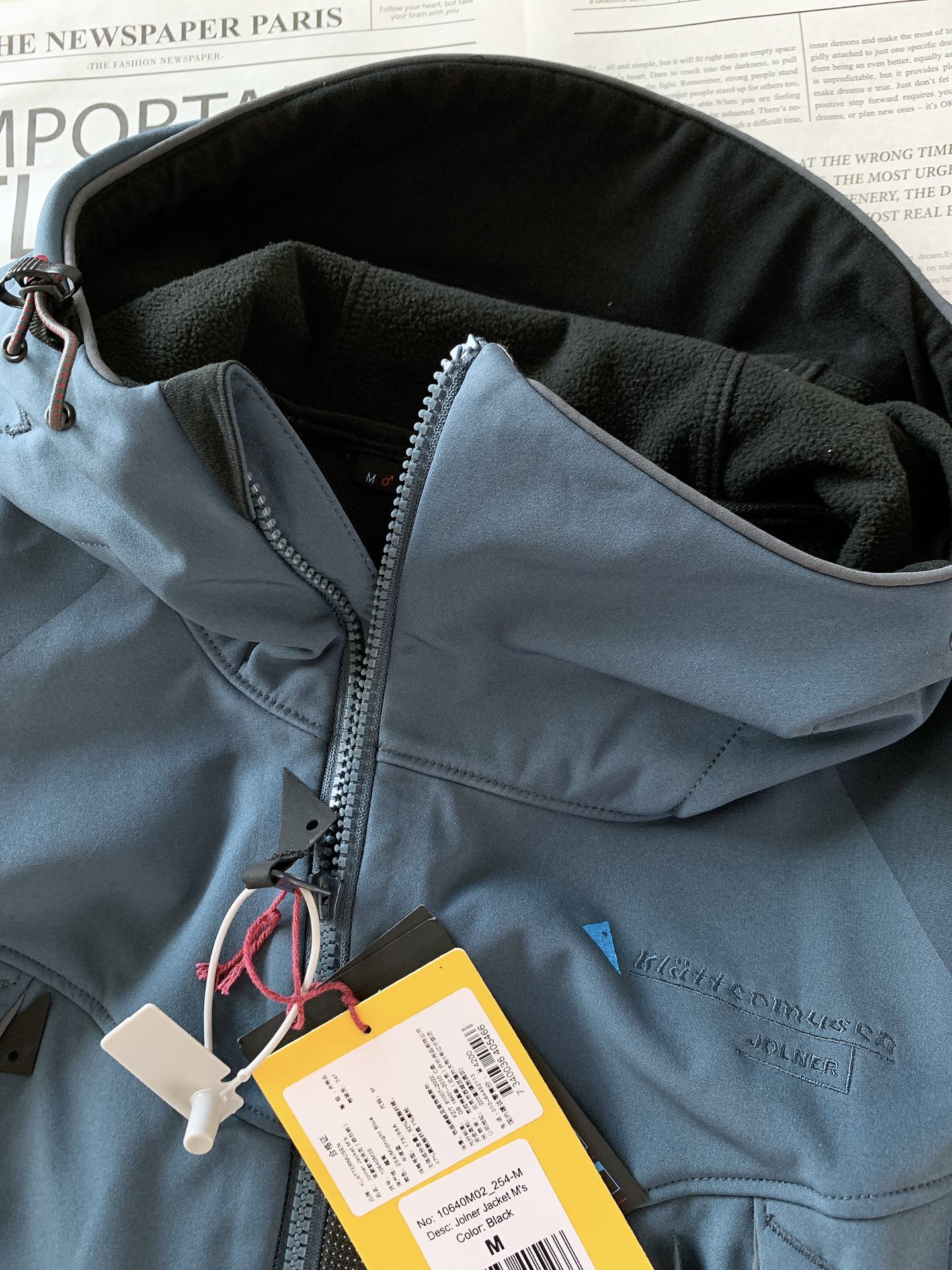 ￼ Klattermusen攀山鼠秋冬菲尔纳男女户外滑雪防风雪软壳外套47% 巴斯夫生物基再生聚酰胺纤维