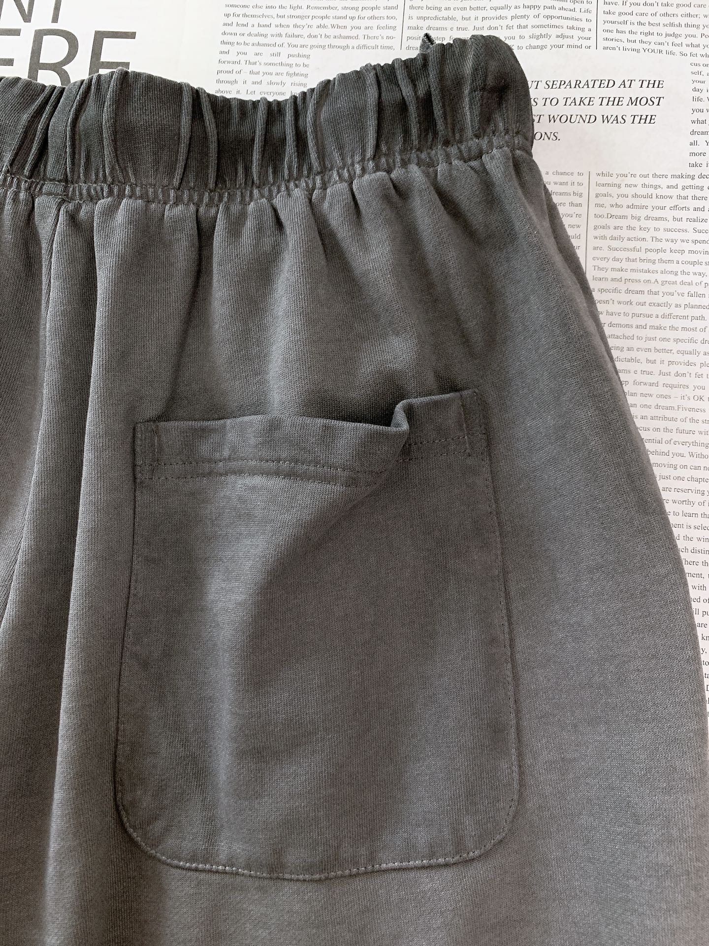 Maison Margiela MM6 马丁马吉拉 2025SS春夏新品 复古抽绳休闲裤，双层针织，定制