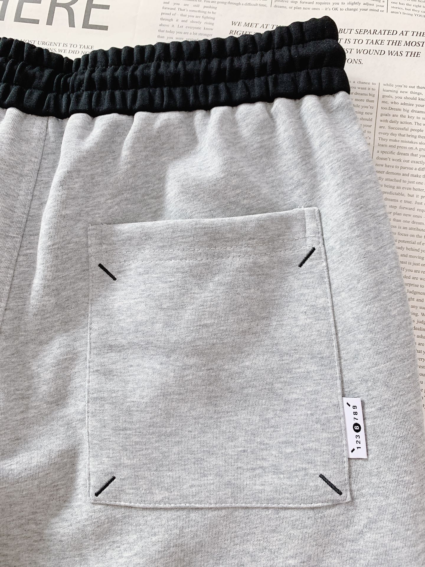 Maison Margiela MM6 马丁马吉拉 时尚休闲卫裤简直太牛了！！！既能日常休闲穿，又能通勤