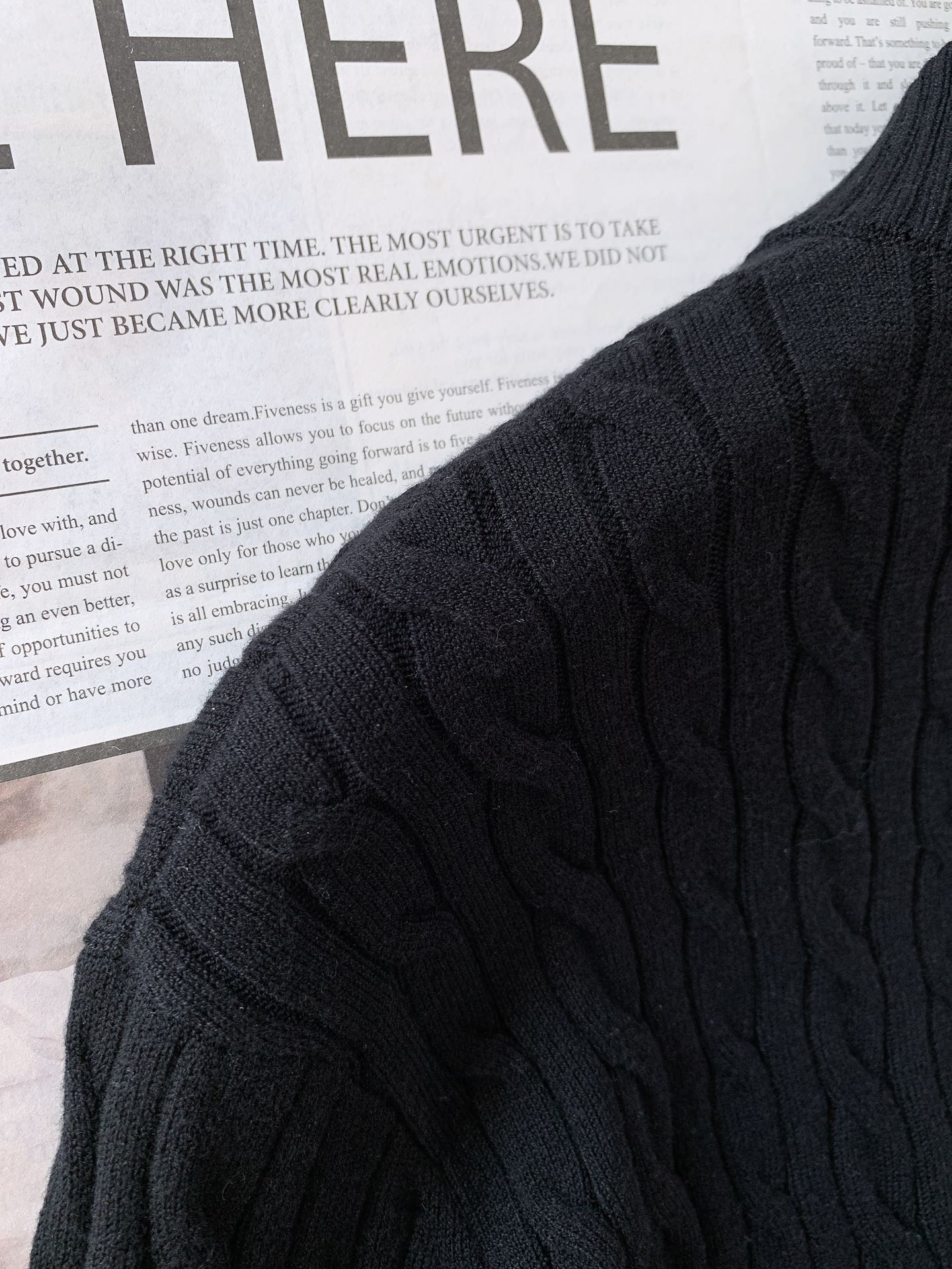 LoroPiana L.P FW秋冬新品 半拉链针织衫｜意式奢华的“温暖优雅学”意大利原产的顶级针织面料