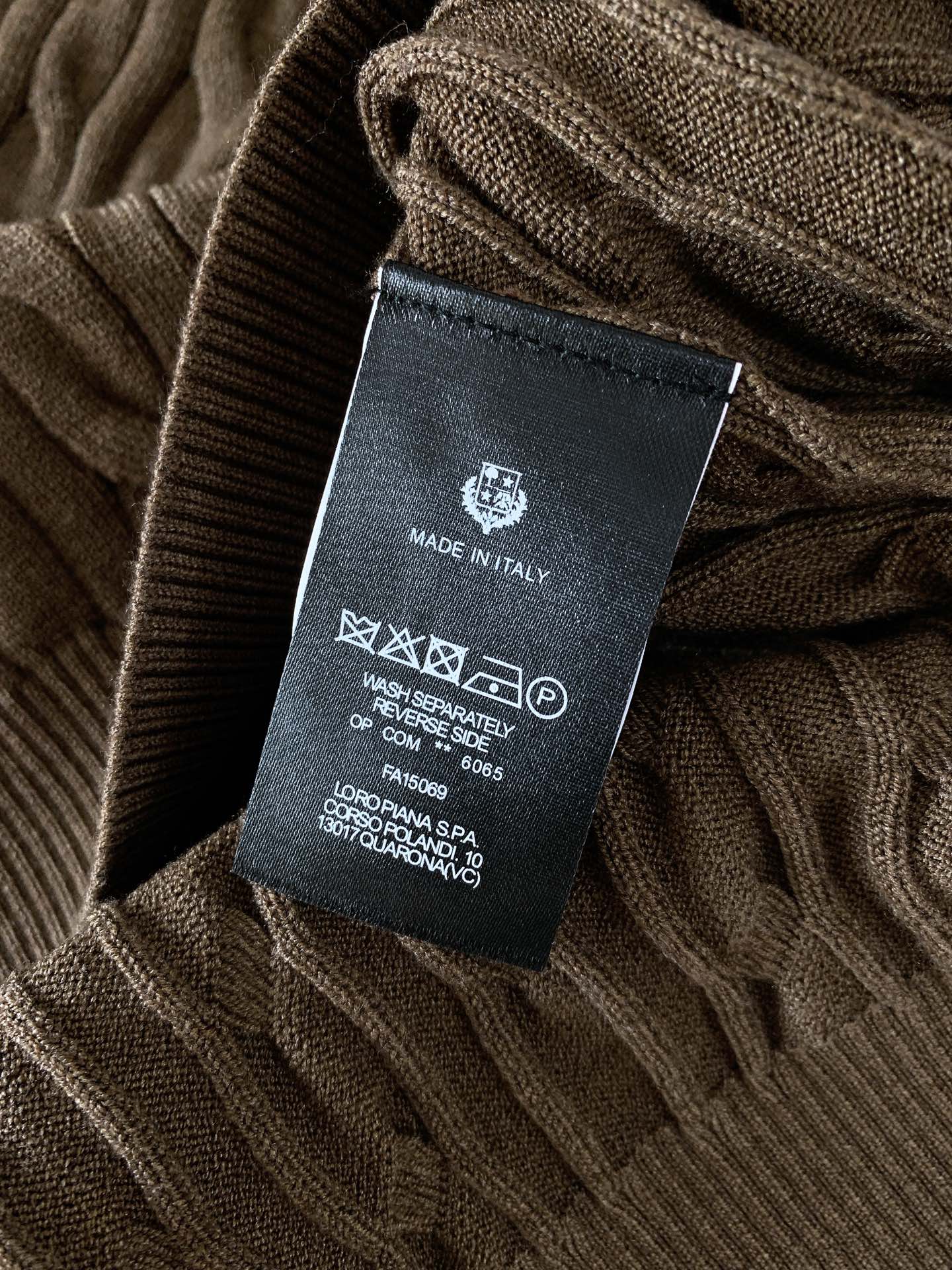 LoroPiana L.P FW秋冬新品 半拉链针织衫｜意式奢华的“温暖优雅学”意大利原产的顶级针织面料