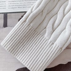 LoroPiana L.P FW秋冬新品 半拉链针织衫|意式奢华的“温暖优雅学”意大利原产的顶级针织面料 LoroPiana L.P FW秋冬新品 半拉链针织衫|意式奢华的“温暖优雅学”意大利原产的顶级针织面料