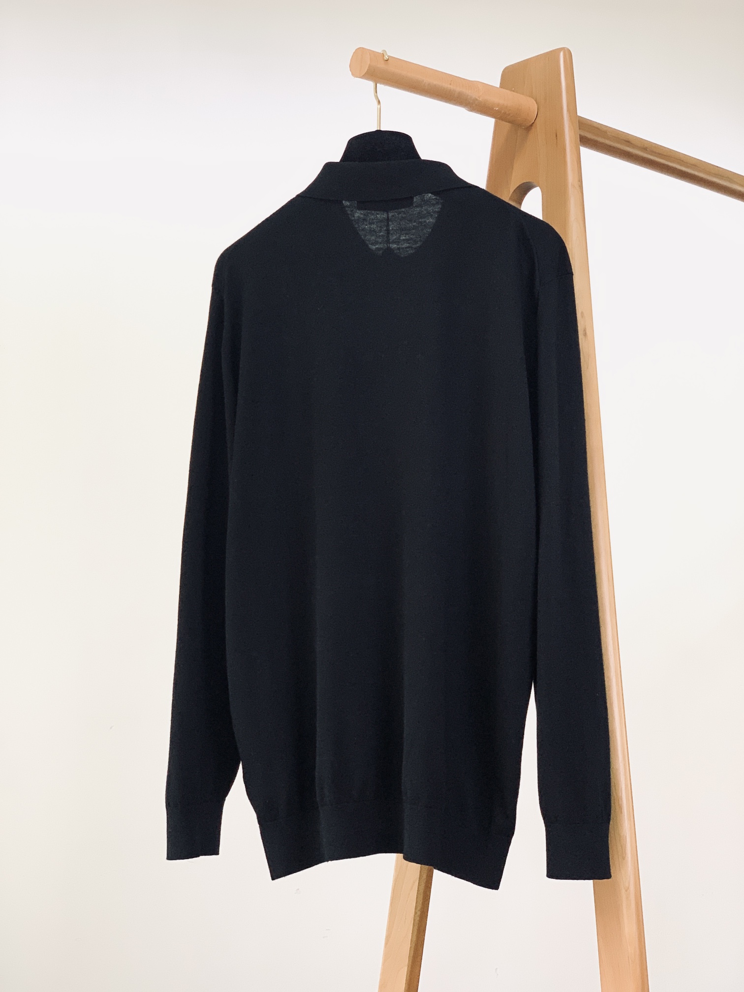 LoroPiana L.P FW早秋新品 lP🆕 男款长袖针织打底衫，精致工艺、高级质感、经典单品，这些