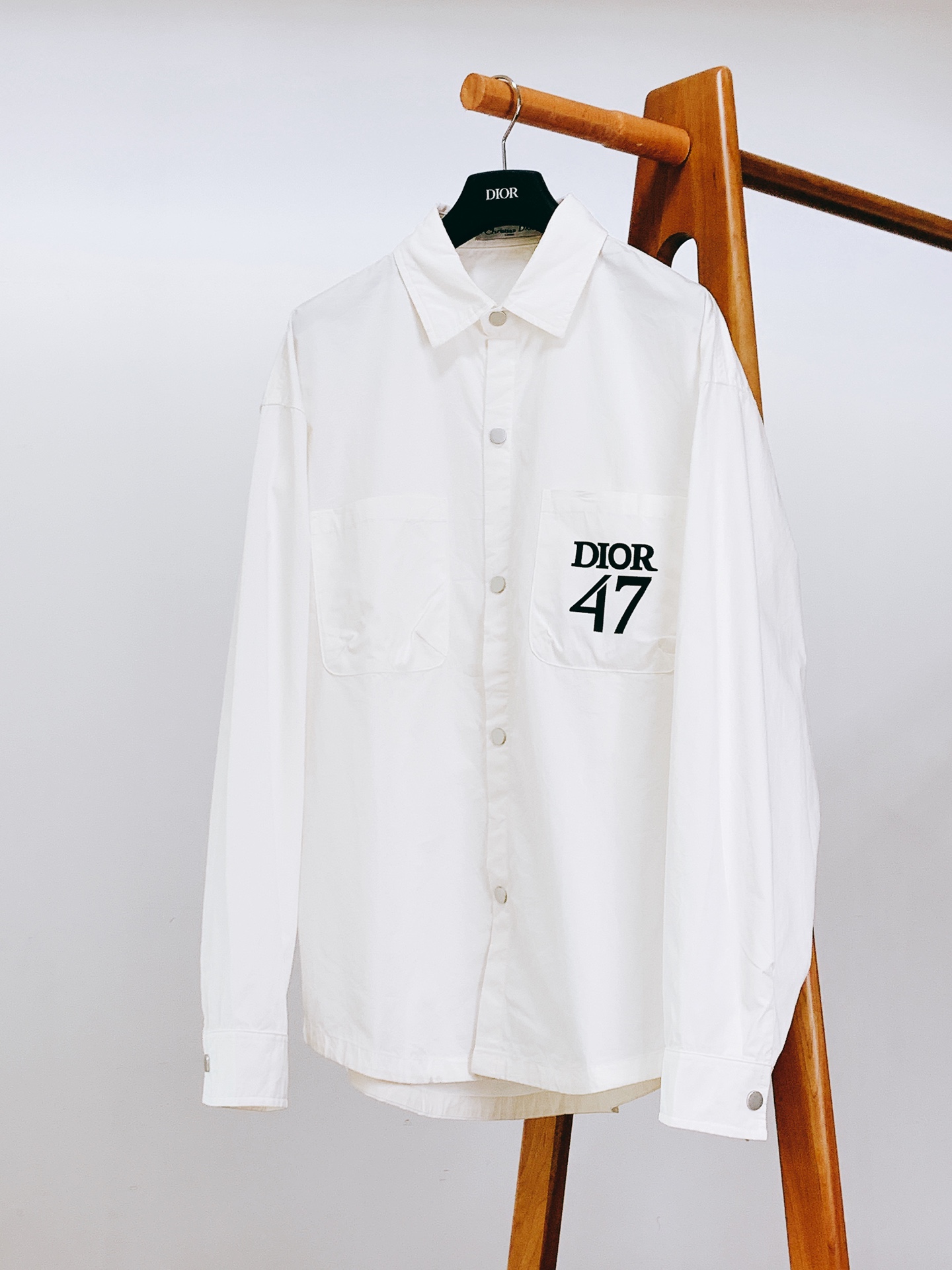 Dior Homme 迪奥·桀傲 2025FW早秋新品 “DIO* 47”衬衫外套｜黑与白的高定街头主义