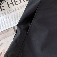 Celine 赛琳 2025FW早秋新品 假两件连帽风衣|解锁秋日穿搭的“层次美学”撞色风衣叠搭连帽内搭 Celine 赛琳 2025FW早秋新品 假两件连帽风衣|解锁秋日穿搭的“层次美学”撞色风衣叠搭连帽内搭