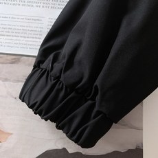 Celine 赛琳 2025FW早秋新品 假两件连帽风衣|解锁秋日穿搭的“层次美学”撞色风衣叠搭连帽内搭 Celine 赛琳 2025FW早秋新品 假两件连帽风衣|解锁秋日穿搭的“层次美学”撞色风衣叠搭连帽内搭