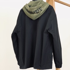 Celine 赛琳 2025FW早秋新品 假两件连帽风衣|解锁秋日穿搭的“层次美学”撞色风衣叠搭连帽内搭 Celine 赛琳 2025FW早秋新品 假两件连帽风衣|解锁秋日穿搭的“层次美学”撞色风衣叠搭连帽内搭