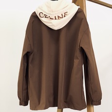  Celine 赛琳 2025FW早秋新品 假两件连帽风衣|解锁秋日穿搭的“层次美学”撞色风衣叠搭连帽  Celine 赛琳 2025FW早秋新品 假两件连帽风衣|解锁秋日穿搭的“层次美学”撞色风衣叠搭连帽