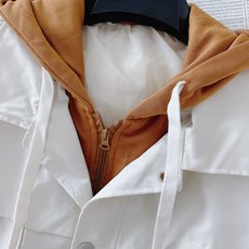  Celine 赛琳 2025FW早秋新品 假两件连帽风衣|解锁秋日穿搭的“层次美学”撞色风衣叠搭连帽  Celine 赛琳 2025FW早秋新品 假两件连帽风衣|解锁秋日穿搭的“层次美学”撞色风衣叠搭连帽