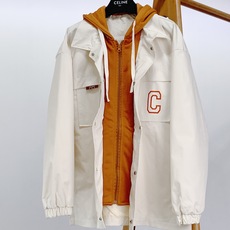  Celine 赛琳 2025FW早秋新品 假两件连帽风衣|解锁秋日穿搭的“层次美学”撞色风衣叠搭连帽  Celine 赛琳 2025FW早秋新品 假两件连帽风衣|解锁秋日穿搭的“层次美学”撞色风衣叠搭连帽