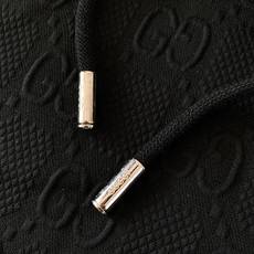 Gucci 古驰 2025FW早秋新品 刺绣抽绳休闲裤时尚系列,独特设计,抽绳休闲长裤 订纱开始订染和订 Gucci 古驰 2025FW早秋新品 刺绣抽绳休闲裤时尚系列,独特设计,抽绳休闲长裤 订纱开始订染和订