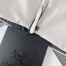 ARCTERYX 始祖鸟 硬壳冲锋衣|户外与都市的硬核美学碰撞 • 科技面料:搭载标志性的防水透气科技, ARCTERYX 始祖鸟 硬壳冲锋衣|户外与都市的硬核美学碰撞 • 科技面料:搭载标志性的防水透气科技,