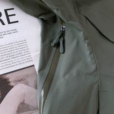 ARCTERYX 始祖鸟 硬壳冲锋衣|户外与都市的硬核美学碰撞 • 科技面料:搭载标志性的防水透气科技, ARCTERYX 始祖鸟 硬壳冲锋衣|户外与都市的硬核美学碰撞 • 科技面料:搭载标志性的防水透气科技,