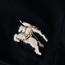Burberry 巴宝莉 2025FW早秋新品 圆领长袖打底衫,立体感logo廓形半袖打底T恤,高支埃及 Burberry 巴宝莉 2025FW早秋新品 圆领长袖打底衫,立体感logo廓形半袖打底T恤,高支埃及