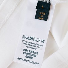 LouisVuitton 路易威登 2025FW早秋新品 加厚款重工打底T恤;「厚」续经典风格。胸前的经 LouisVuitton 路易威登 2025FW早秋新品 加厚款重工打底T恤;「厚」续经典风格。胸前的经