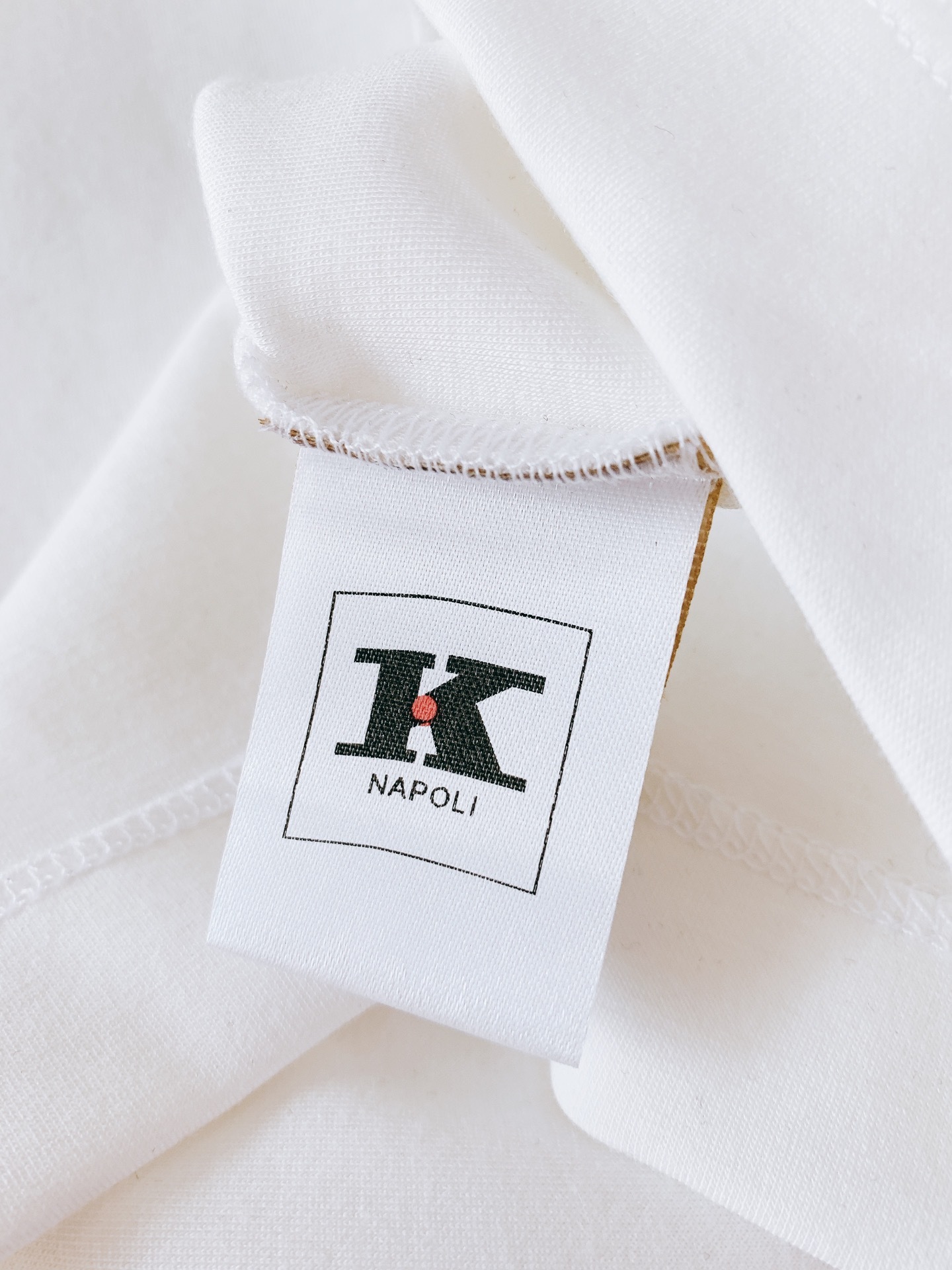 Kiton 奇顿 2025FW早秋新品 半拉链打底衫|那不勒斯的奢级「内搭哲学」撞色领型利落有型,半拉链