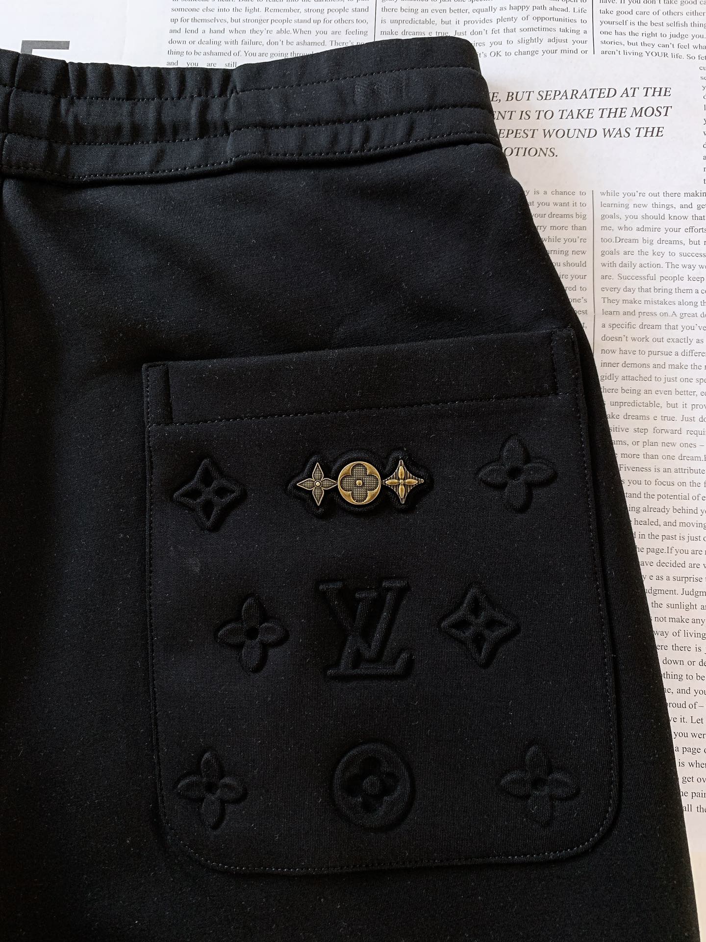 LouisVuitton 路易威登 2025FW早秋新品 时尚抽绳休闲裤时尚系列，独特设计，抽绳休闲长裤