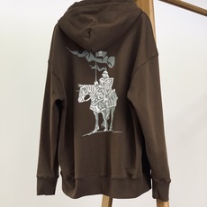 Burberry 巴宝莉 2025FW早秋新品 休闲连帽卫衣|英伦奢潮的「骑士风格图鉴」色彩主调高级简约 Burberry 巴宝莉 2025FW早秋新品 休闲连帽卫衣|英伦奢潮的「骑士风格图鉴」色彩主调高级简约