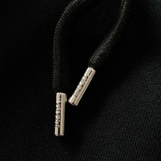 Prada 普拉达 2025FW早秋新品 休闲连帽卫衣|米兰奢潮的「街头质感宣言」色彩主调简约大气,胸前 Prada 普拉达 2025FW早秋新品 休闲连帽卫衣|米兰奢潮的「街头质感宣言」色彩主调简约大气,胸前