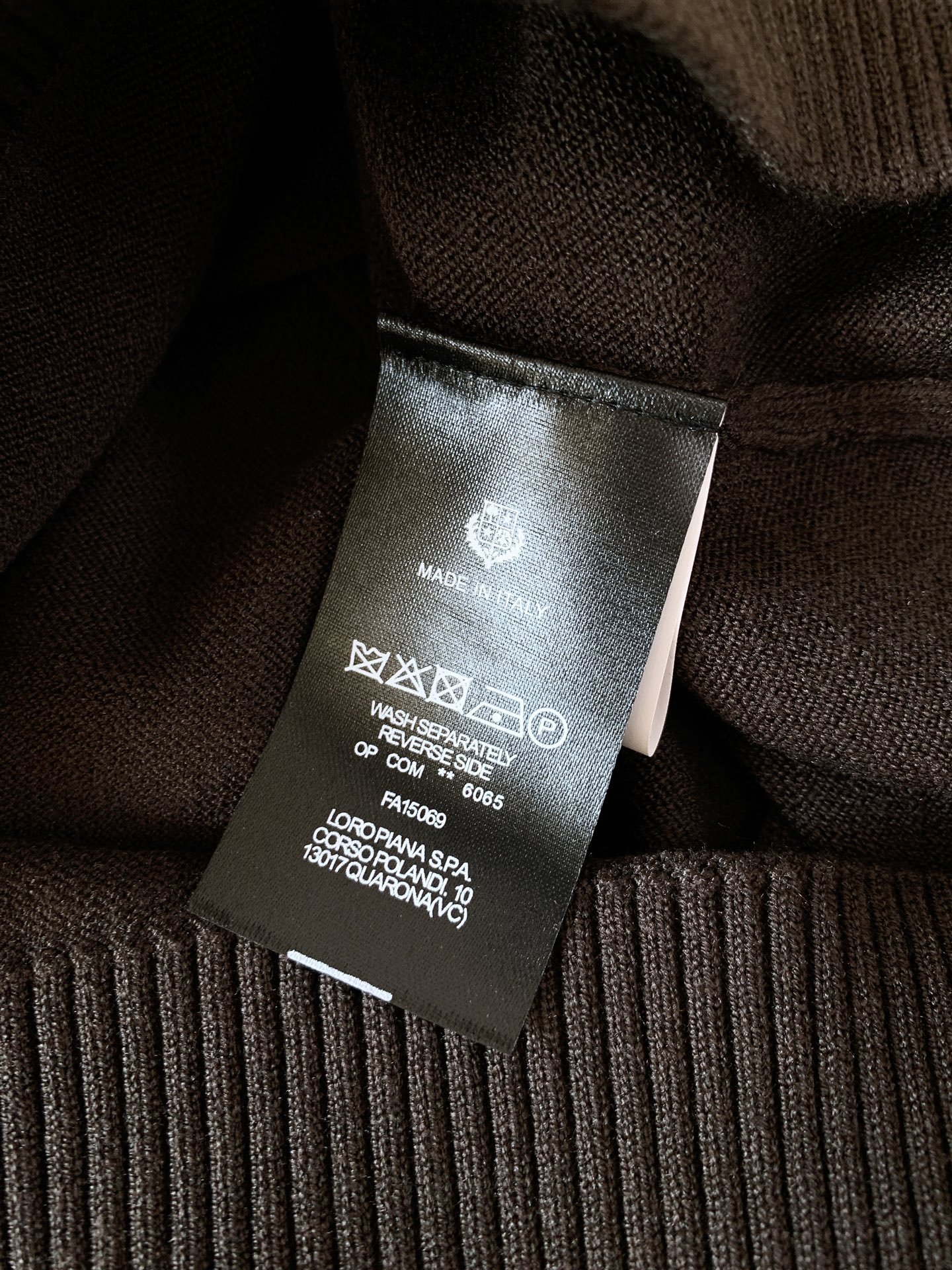 LoroPiana L.P FW秋冬新品 lP🆕 男款长袖半拉链针织衫🧶精致工艺、高级质感、经典单品，这