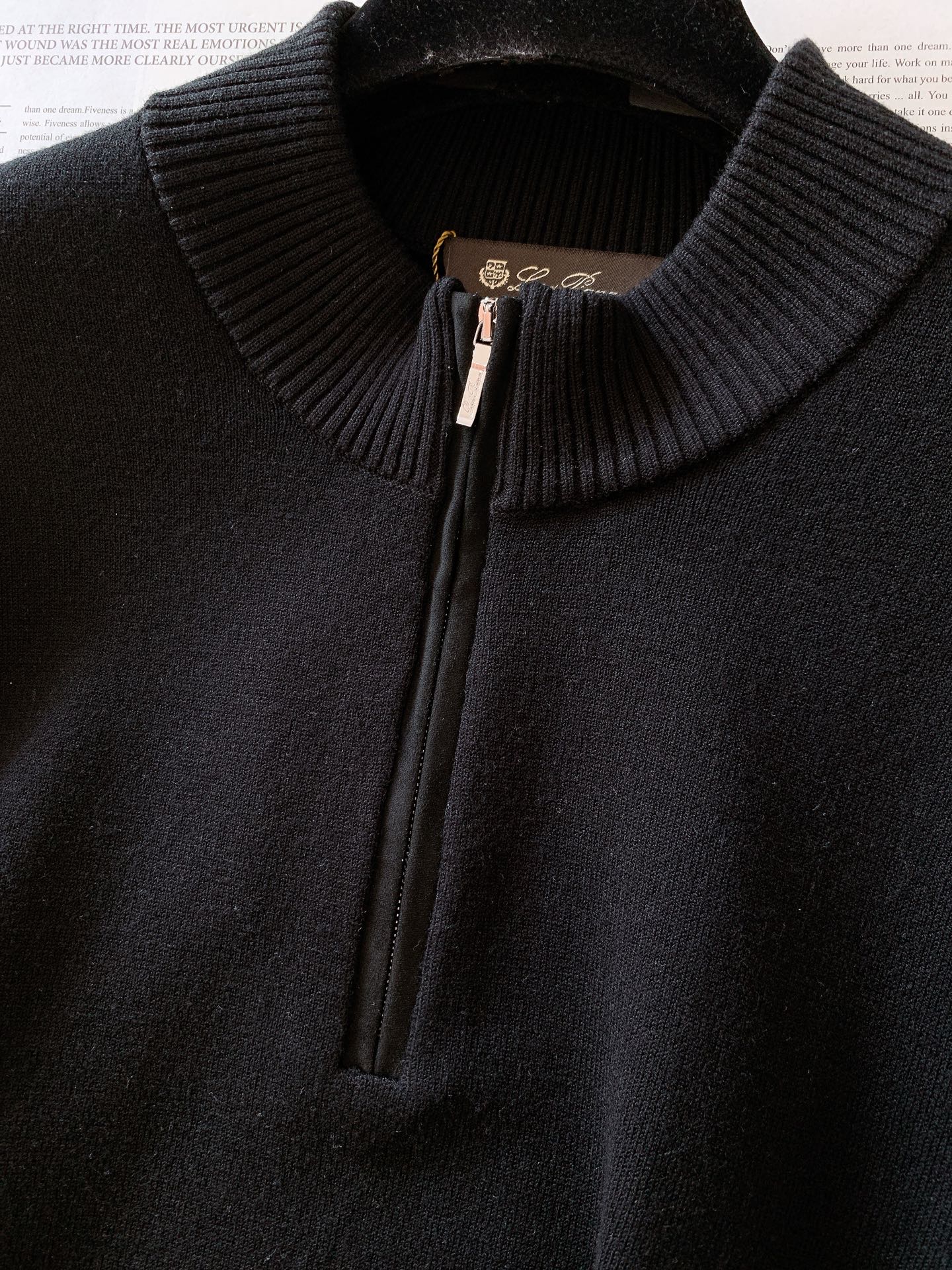 LoroPiana L.P FW秋冬新品 lP🆕 男款长袖半拉链针织衫🧶精致工艺、高级质感、经典单品，这