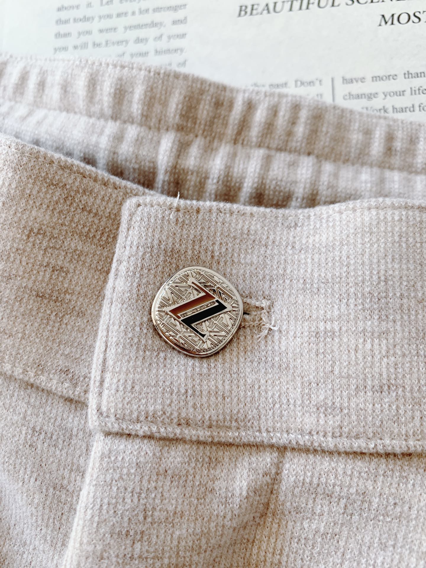 Ermenegildo Zegna 杰尼亚 2025FW秋冬新品时尚抽绳休闲裤👖一上身就是好看….新款针