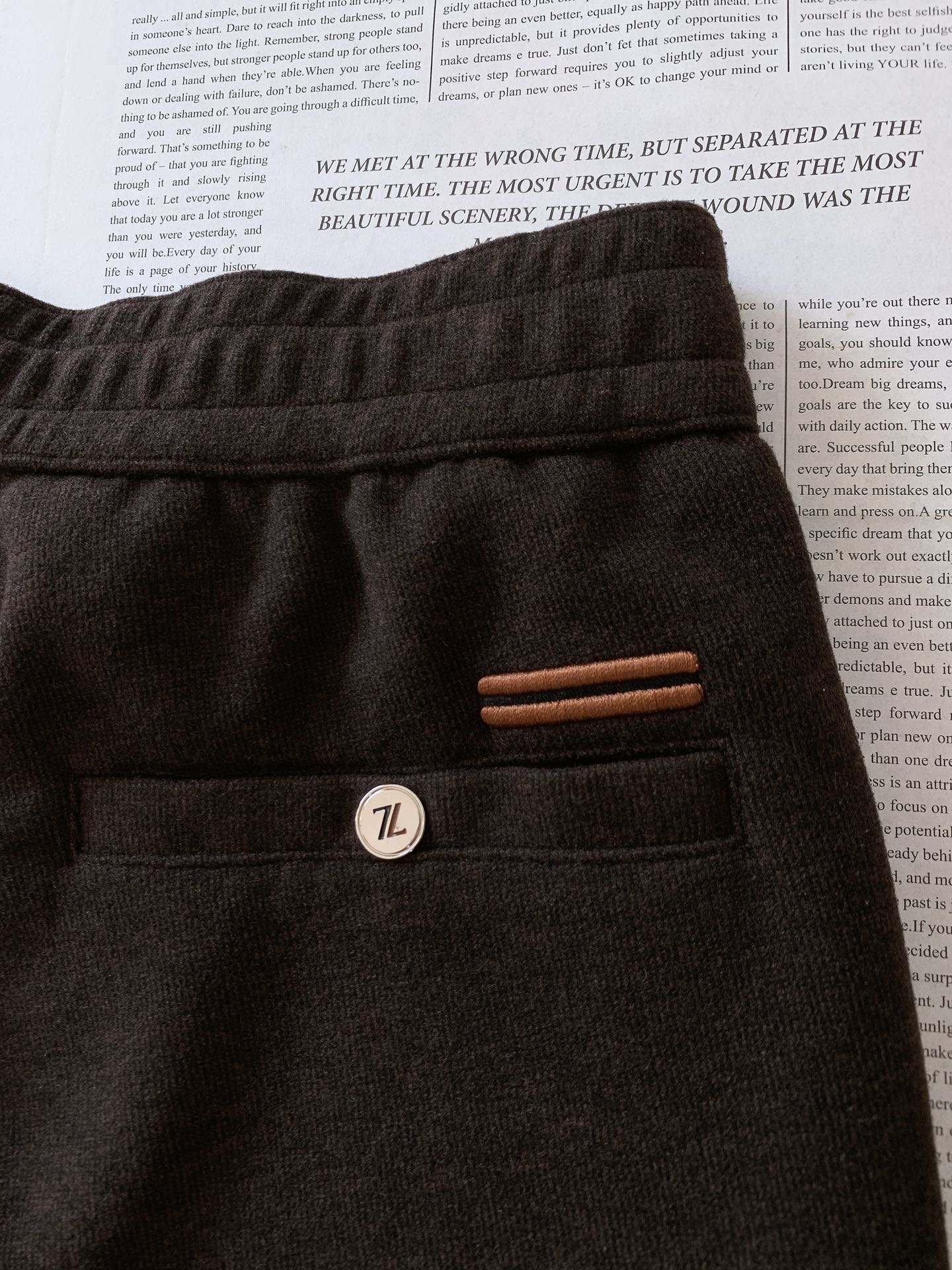 Ermenegildo Zegna 杰尼亚 2025FW秋冬新品时尚抽绳休闲裤👖一上身就是好看….新款针