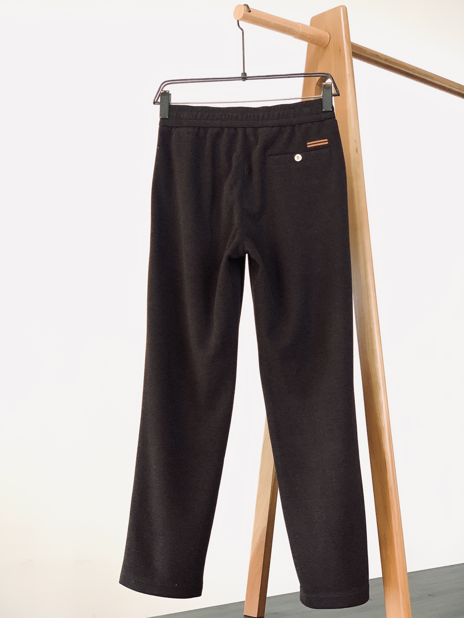 Ermenegildo Zegna 杰尼亚 2025FW秋冬新品时尚抽绳休闲裤👖一上身就是好看….新款针