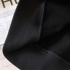 Versace 范思哲 2025FW秋冬新品休闲套头卫衣,胸前经典标识印花图案,辨识度极高,完美的符合 Versace 范思哲 2025FW秋冬新品休闲套头卫衣,胸前经典标识印花图案,辨识度极高,完美的符合