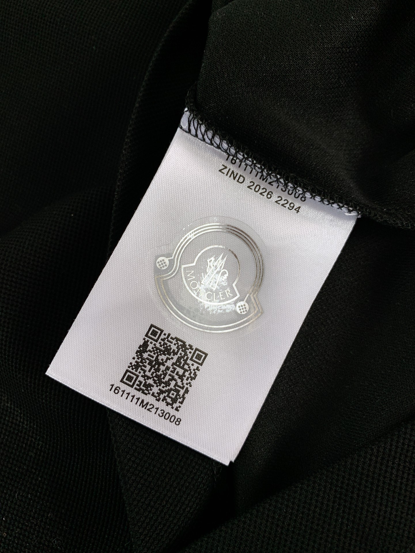 Moncler 蒙口 2026SS春夏新品春夏刚需款翻领Polo，高品质珠地网眼面料，透气亲肤不闷汗，高