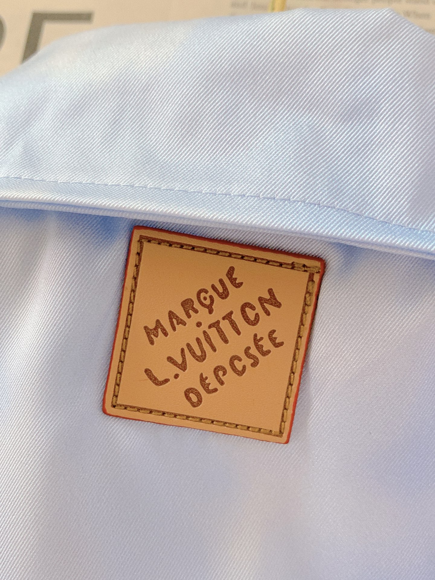 LouisVuitton 路易威登 2026SS春夏新品天空扎染短袖衬衫👔顶级缎面丝滑面料，亲肤透气垂坠