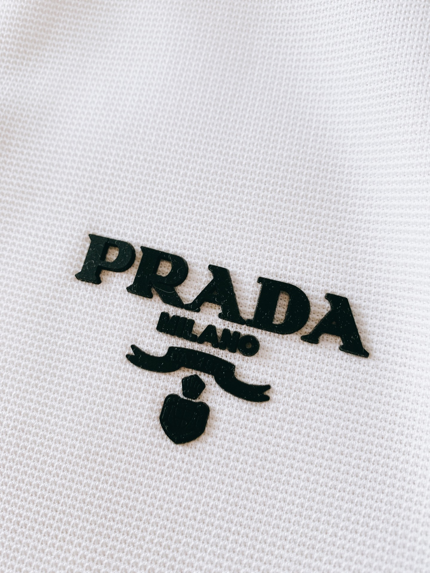 Prada 普拉达 2026SS春夏新品 撞色翻领Polo衫✨高支珠地棉面料，透气抗皱，亲肤不闷汗，上身