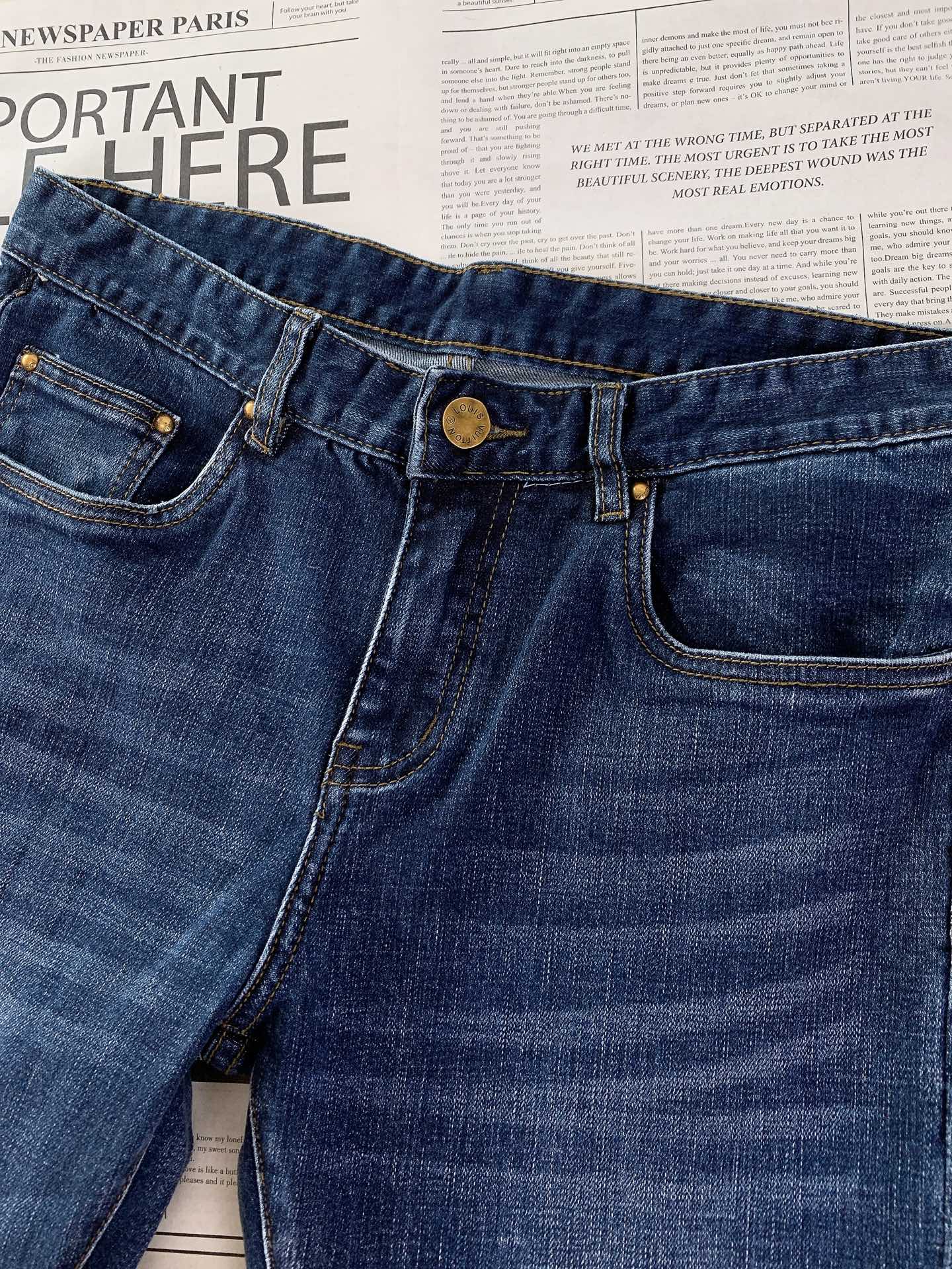 LouisVuitton 路易威登 2026SS早春新品卡通潮玩做旧牛仔裤 ×范丞丞联名款，潮男必入！精