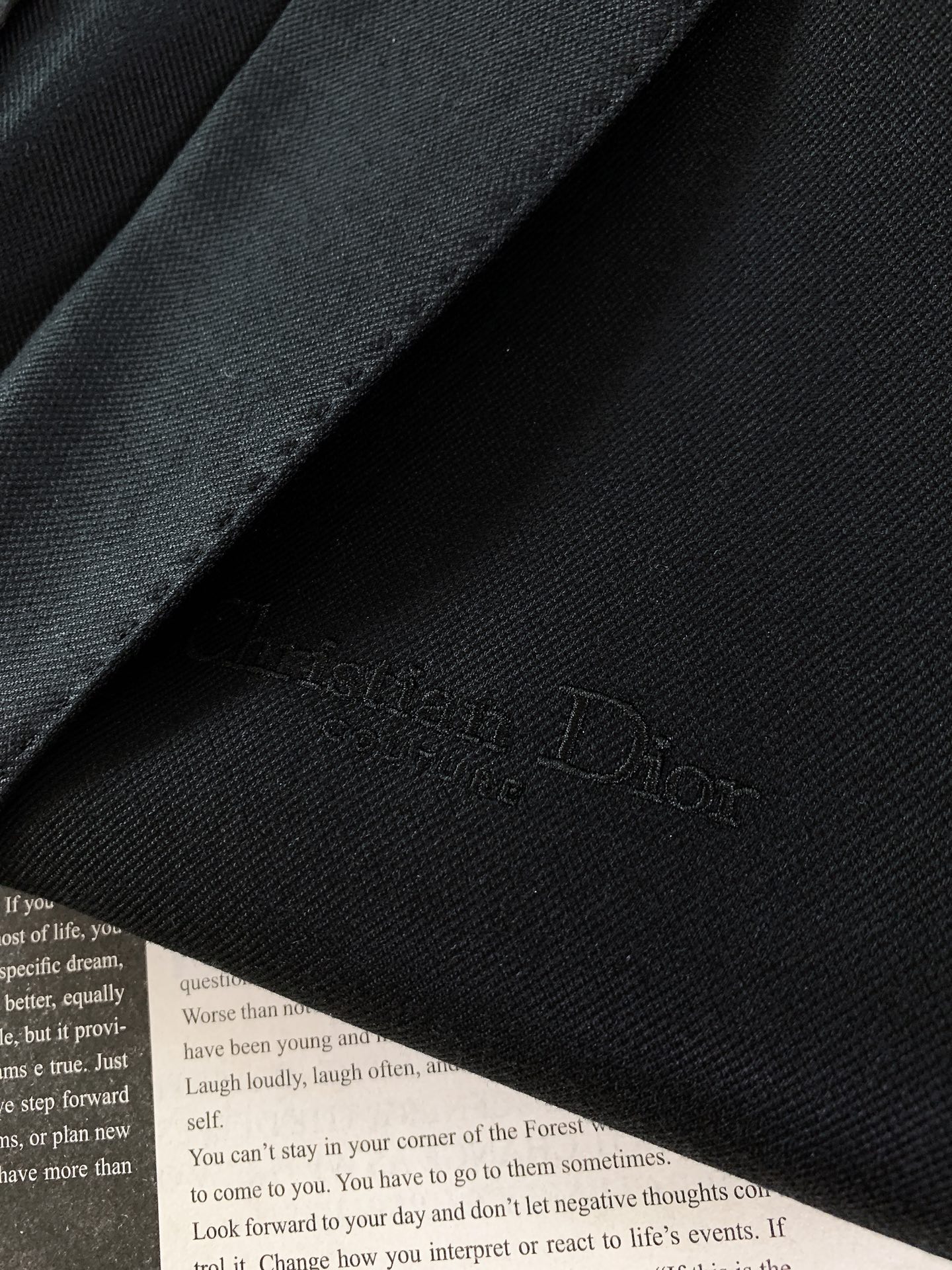 Dior Homme 迪奥·桀傲 2026SS早春新品 经典休闲西装单西。高端定制斜纹面料！上身挺括有型