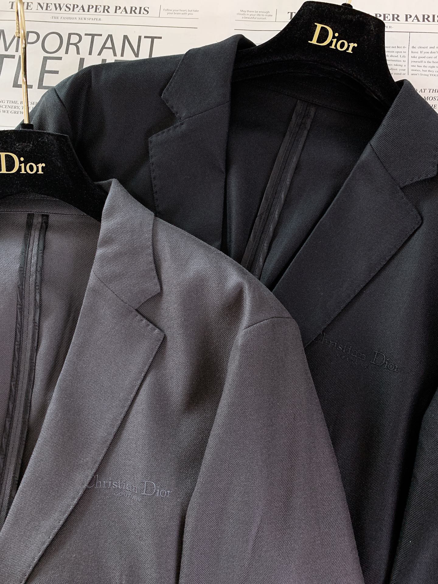 Dior Homme 迪奥·桀傲 2026SS早春新品 经典休闲西装单西。高端定制斜纹面料！上身挺括有型