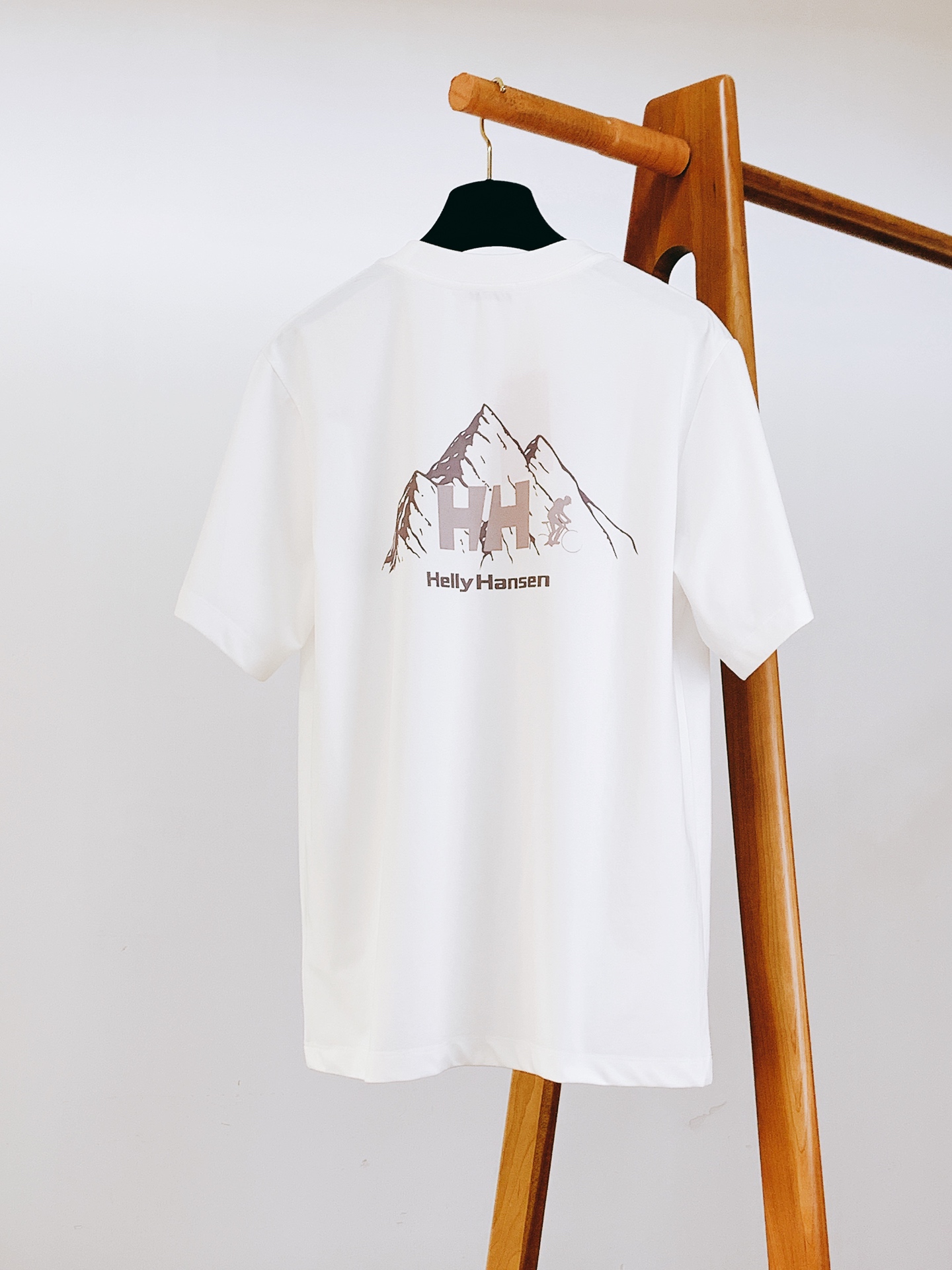 Helly Hansen 耶尔.汉森 2026SS春夏新品挪威🇳🇴顶级户外运动品牌，走秀款印花棉质T恤，