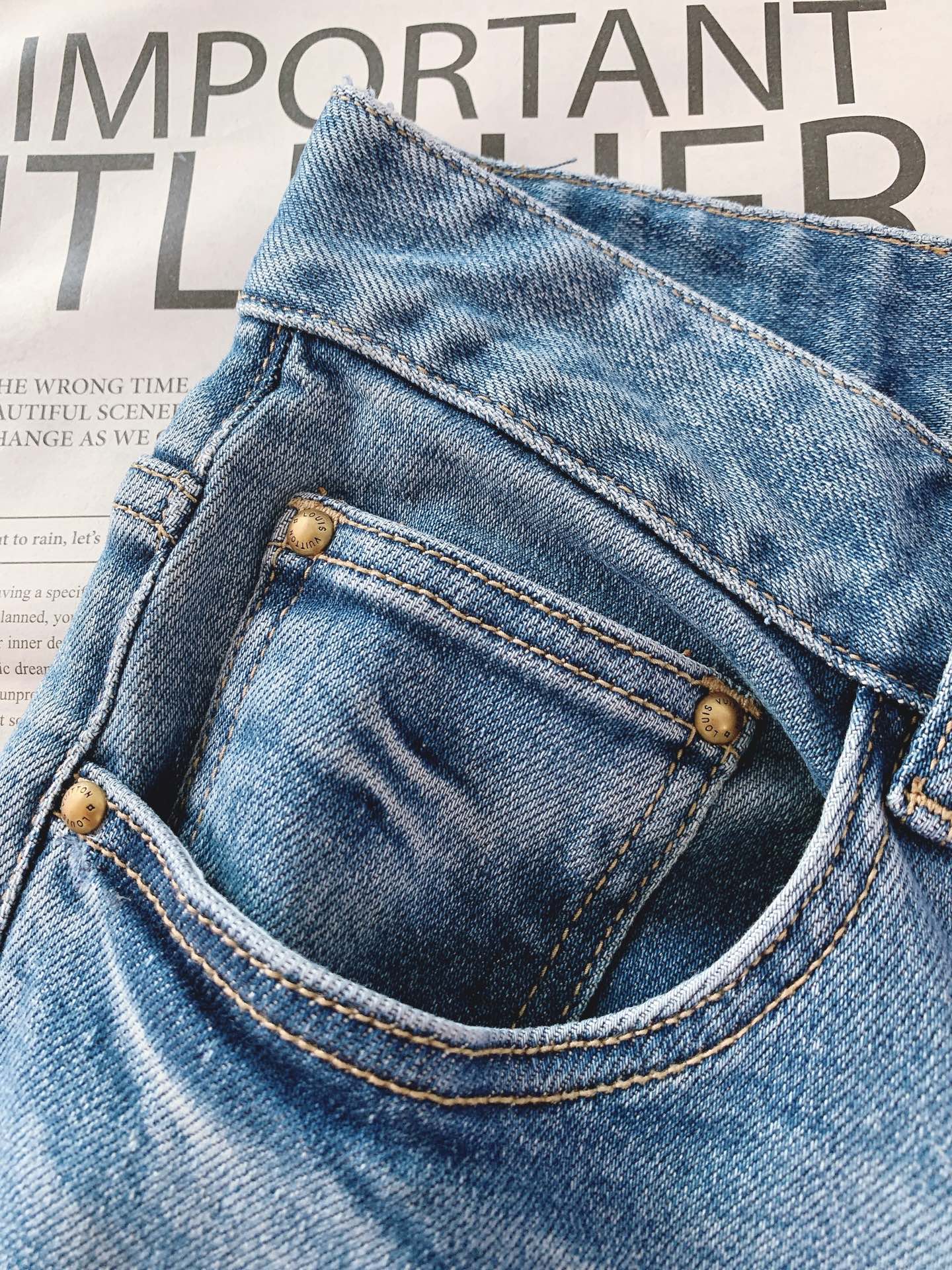 LouisVuitton 路易威登 2026SS早春新品限量版牛仔。上身就是高级感。精选高支重磅丹宁面料