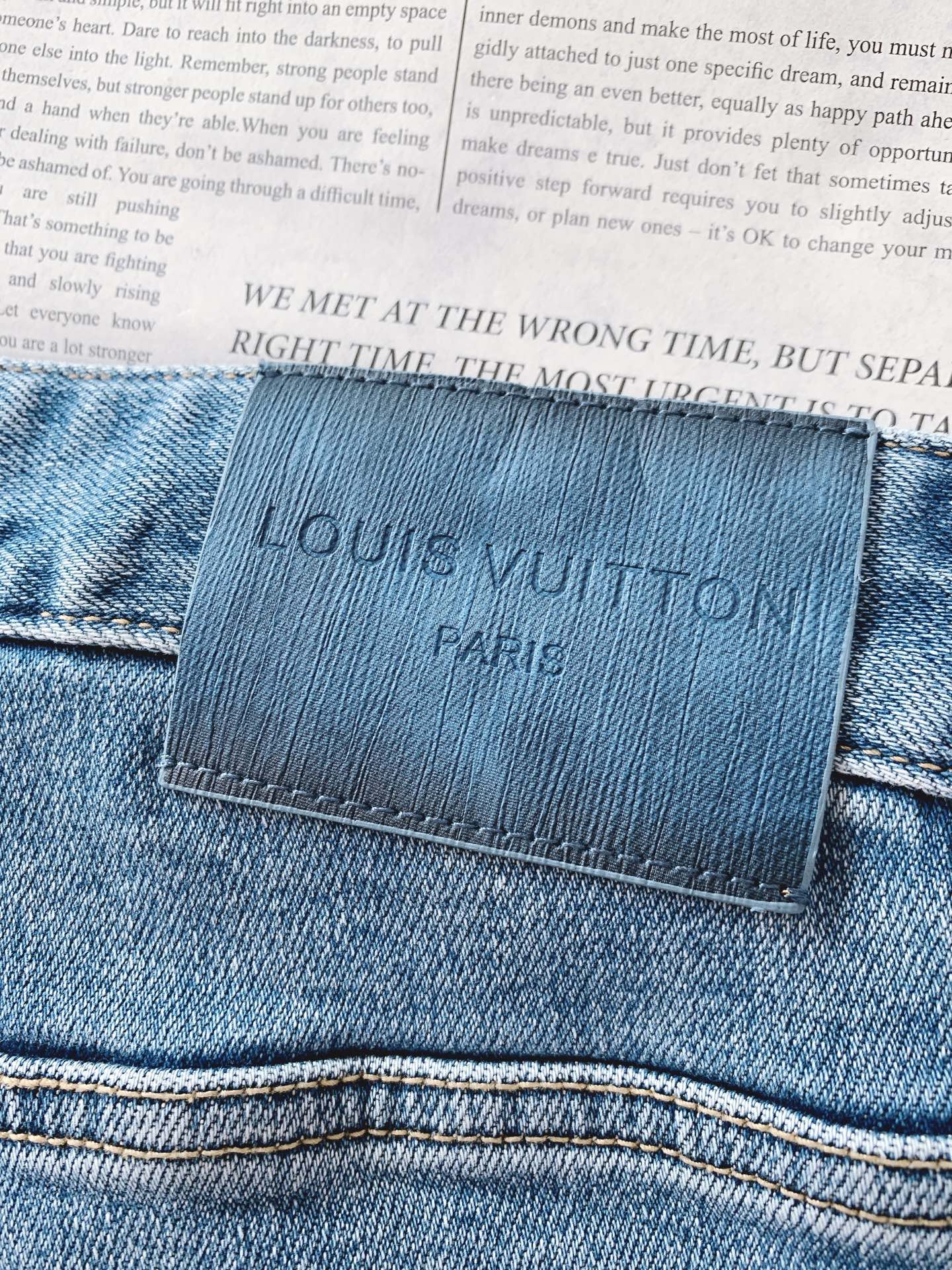 LouisVuitton 路易威登 2026SS早春新品限量版牛仔。上身就是高级感。精选高支重磅丹宁面料