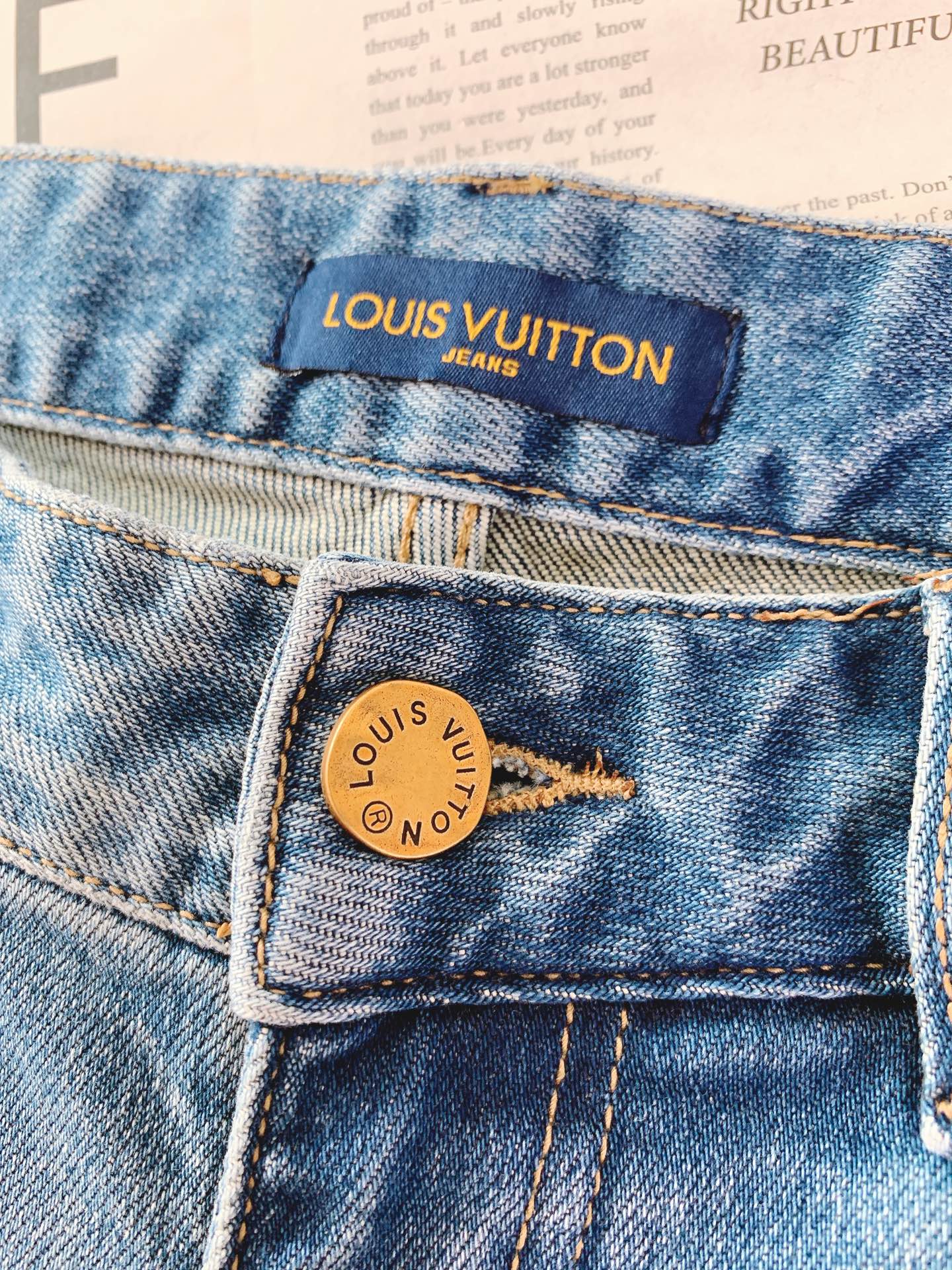 LouisVuitton 路易威登 2026SS早春新品限量版牛仔。上身就是高级感。精选高支重磅丹宁面料