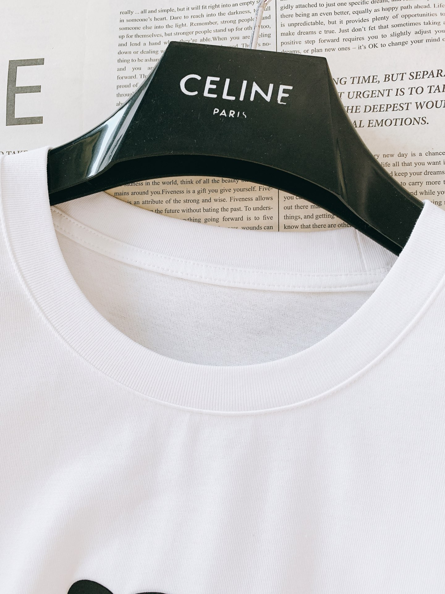 Celine 赛琳 2026SS春夏新品年度法式王炸款T恤，高级感直接拉满！重磅高支纯棉，挺括不软塌，亲