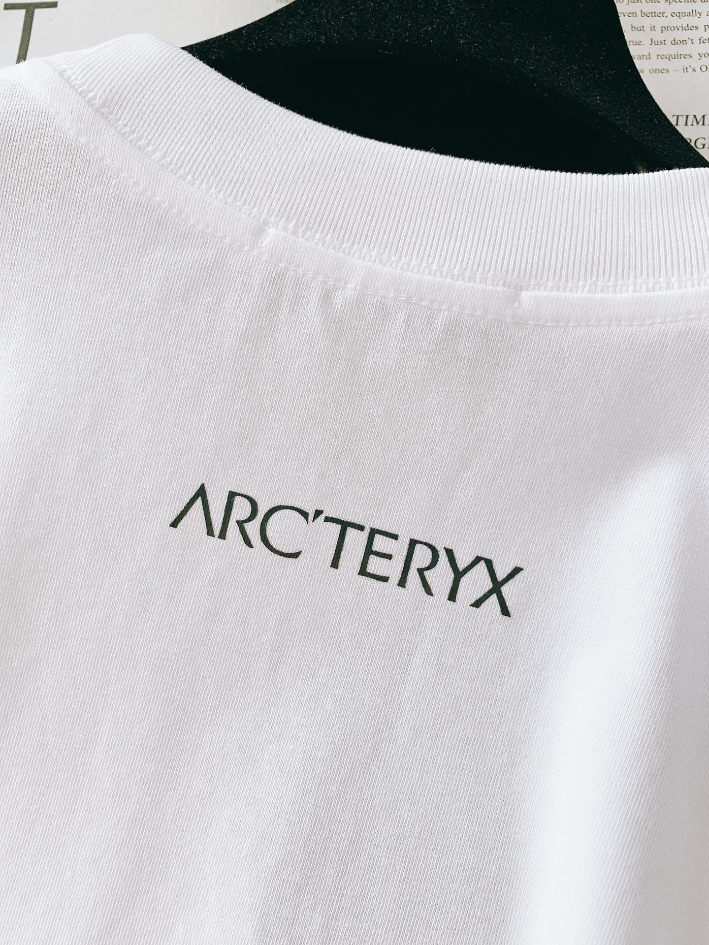 ARCTERYX 始祖鸟 2026SS春夏新品幻彩印花圆领T恤 夏季刚需款🔥高支重磅纯棉面料，软糯亲肤，