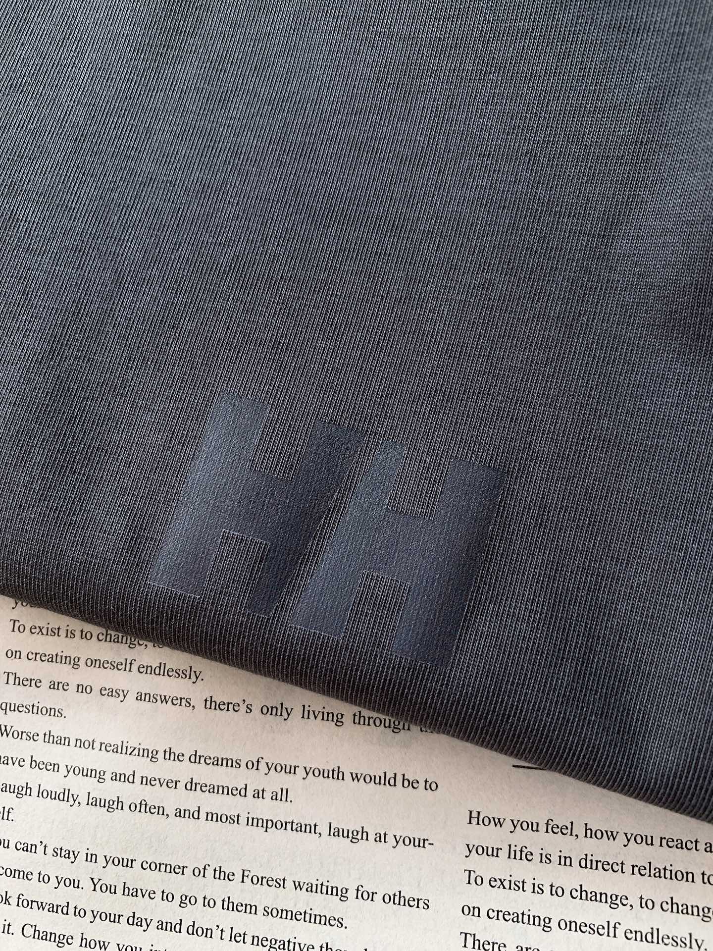 Helly Hansen 耶尔.汉森 2026SS春夏新品挪威🇳🇴顶级户外运动品牌，走秀款印花棉质T恤，