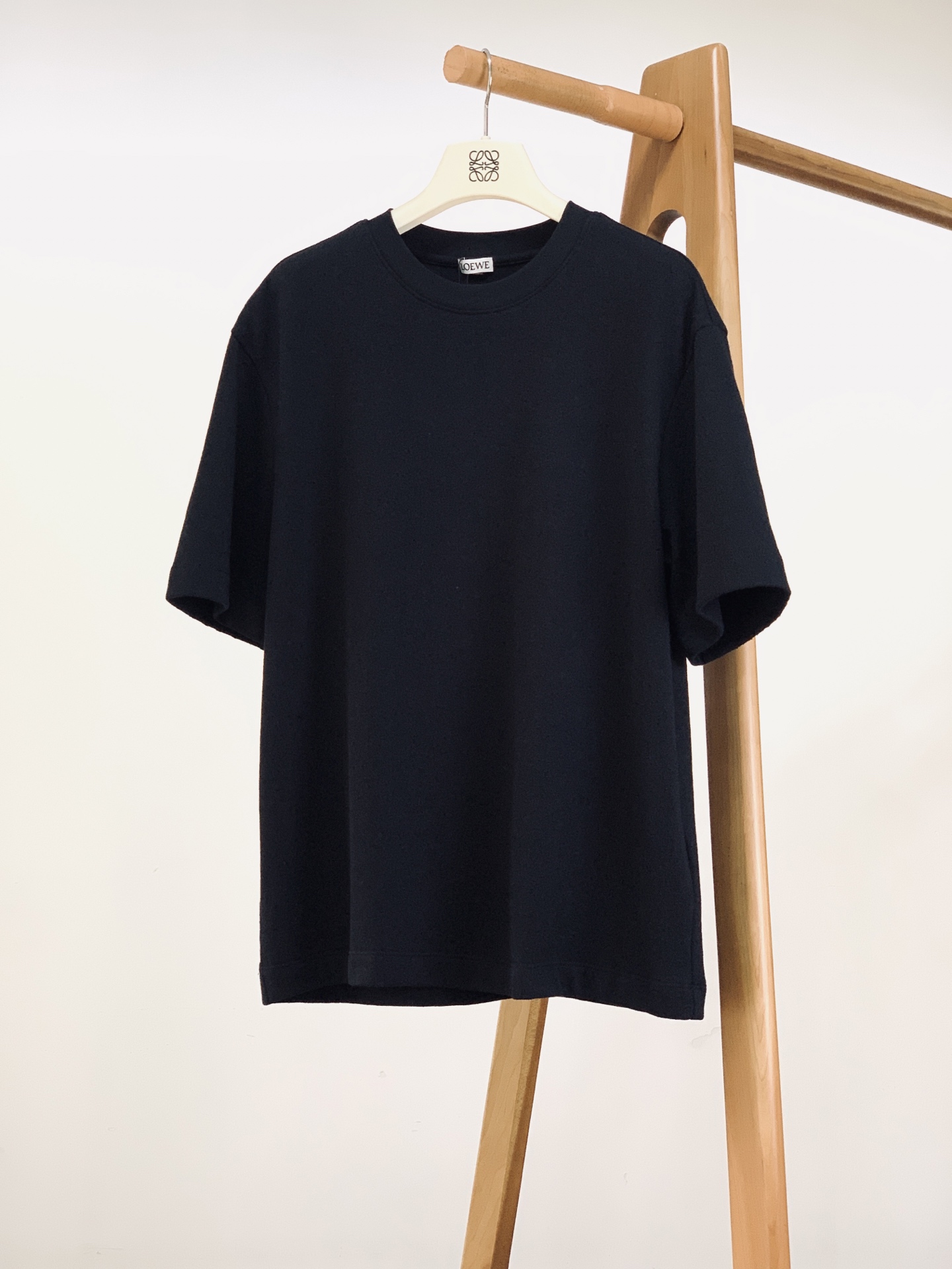 Loewe 罗意威 2026SS春夏新品双色圆领短袖偏宽松 材质 70%棉 30%锦纶尺码 48 50 