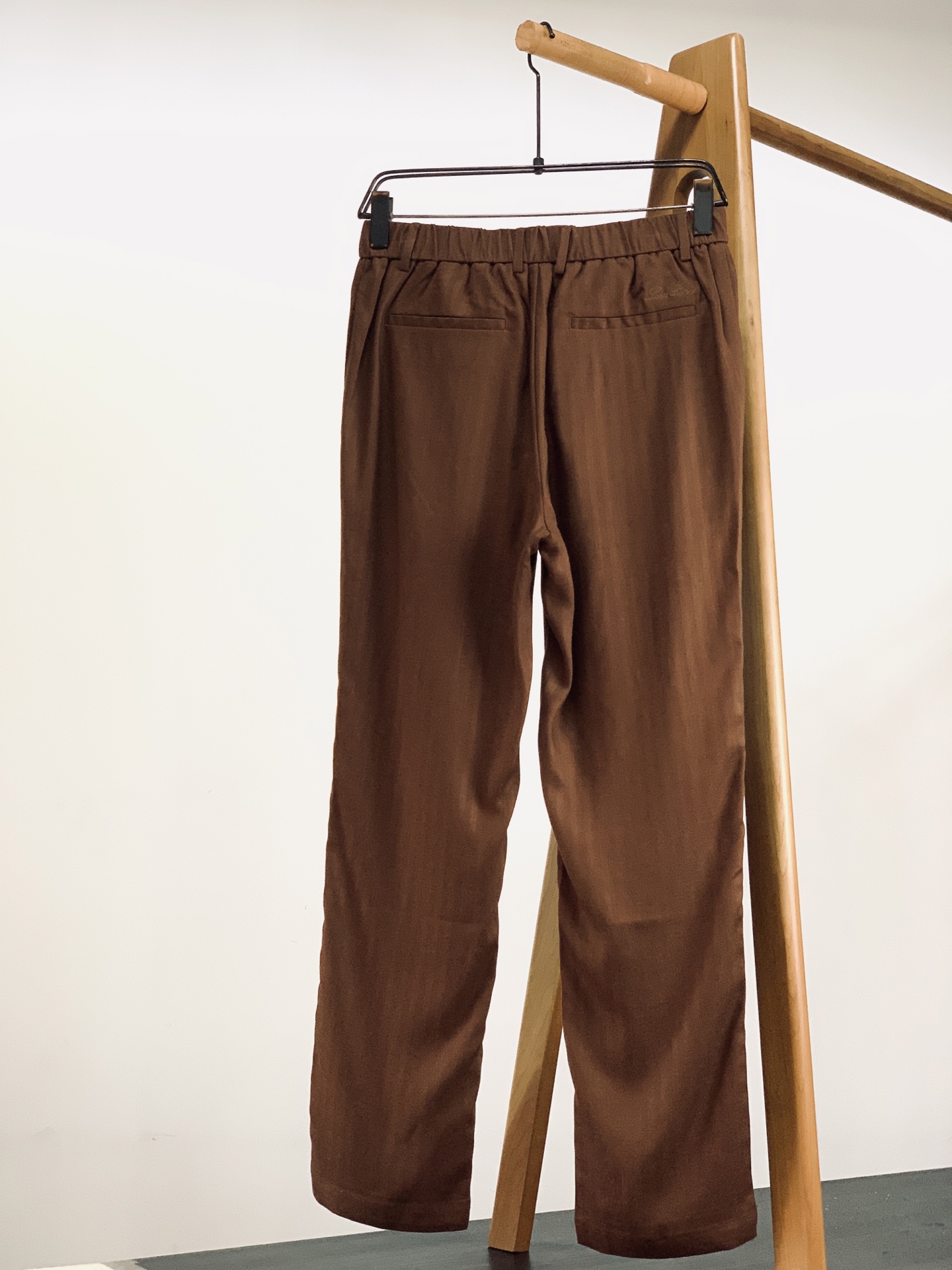 LoroPiana L.P SS早春新品意式轻奢肌理休闲裤👖Loro Piana经典爆款，解锁松弛高级穿
