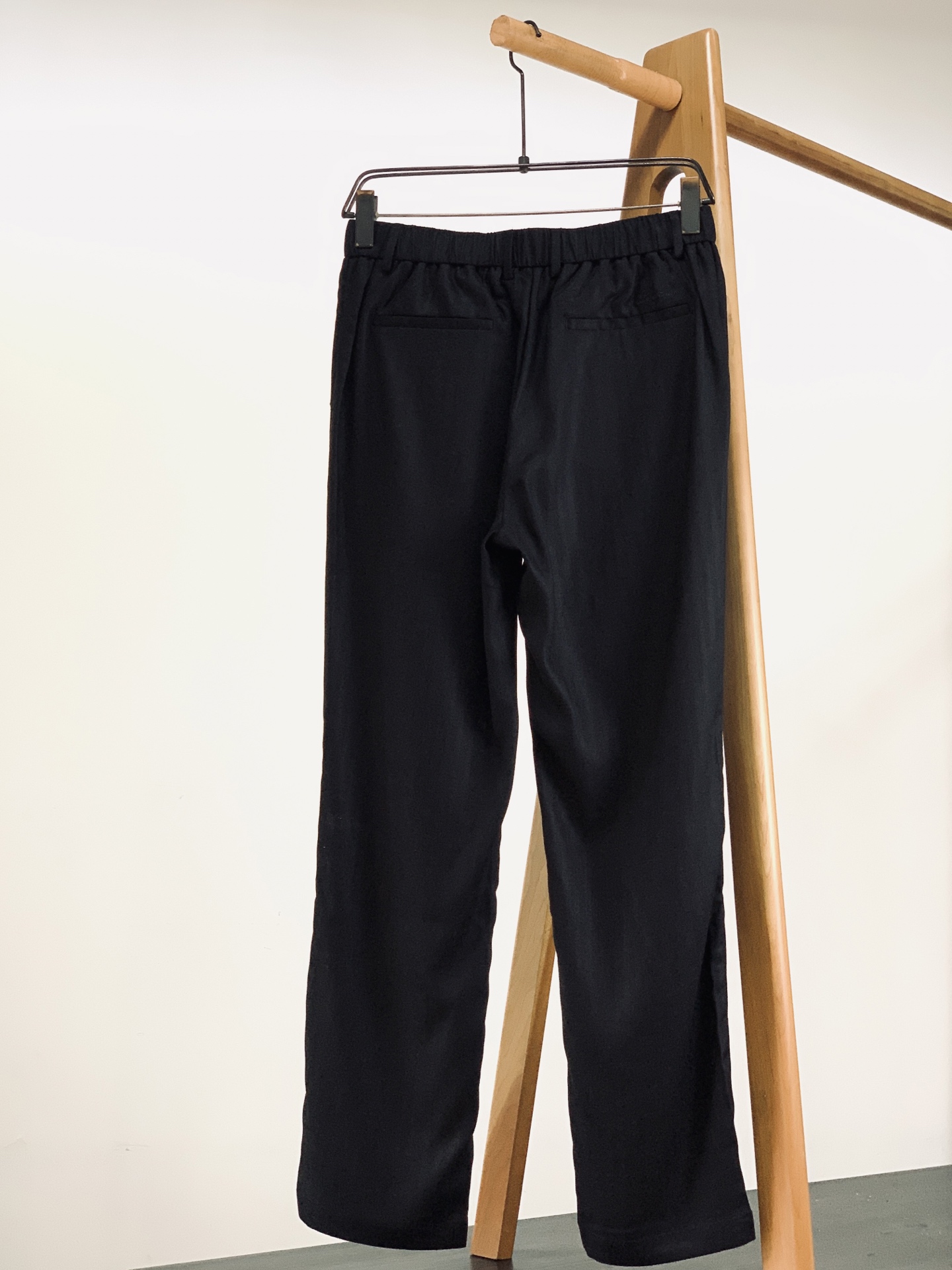 LoroPiana L.P SS早春新品意式轻奢肌理休闲裤👖Loro Piana经典爆款，解锁松弛高级穿