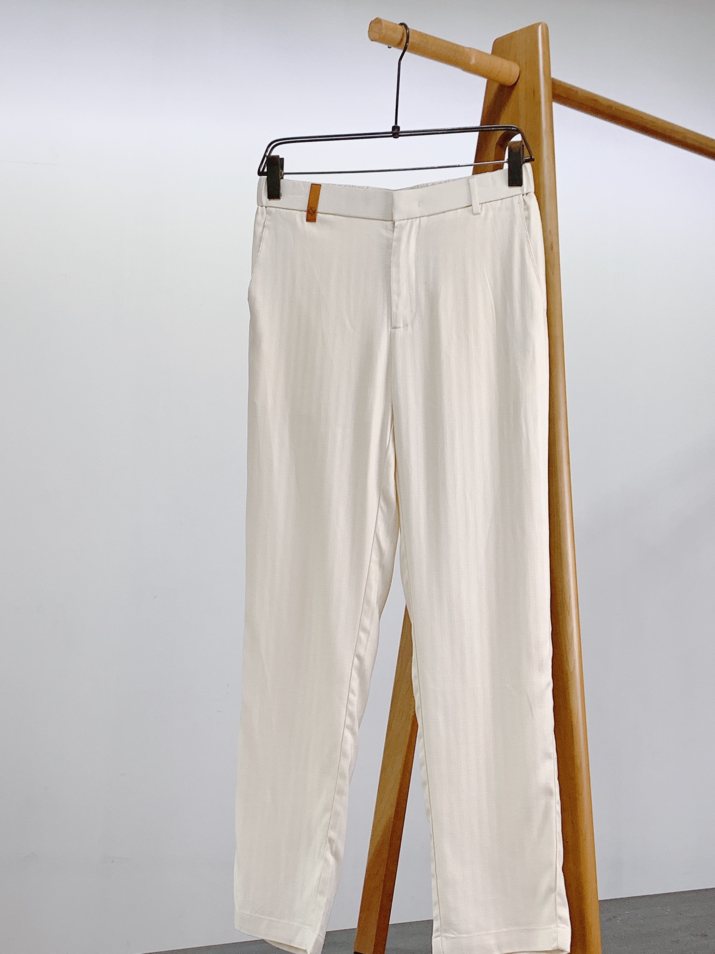 LoroPiana L.P SS早春新品意式轻奢肌理休闲裤👖Loro Piana经典爆款，解锁松弛高级穿