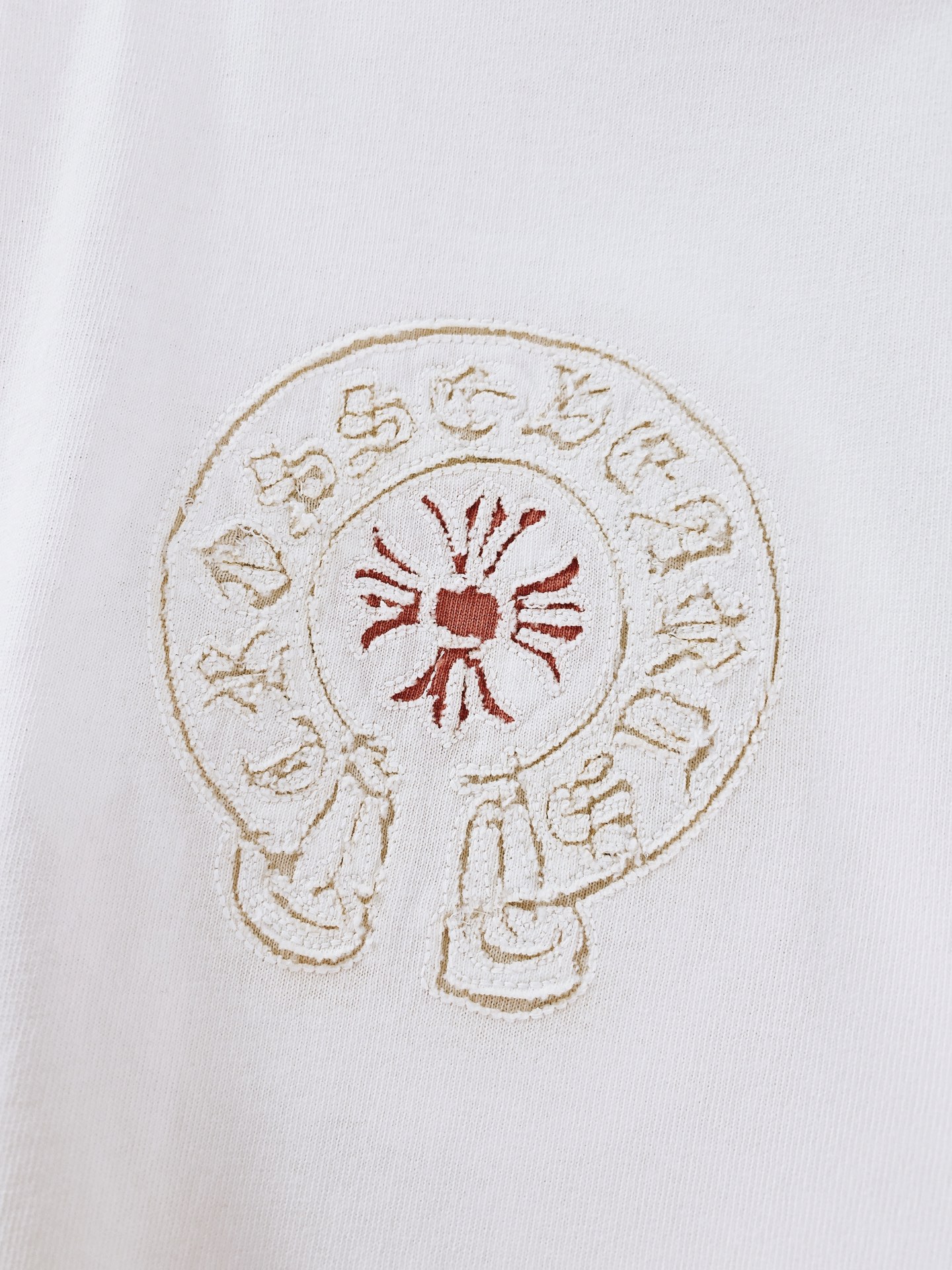 Chrome Hearts 克罗心 2026SS春夏新品 复古重工刺绣T恤。高街潮牌经典力作，自带美式复